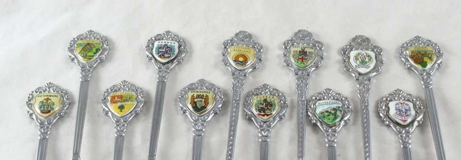 Souvenir Spoons - Set of 12 - Beautiful! - Bid Now!!!