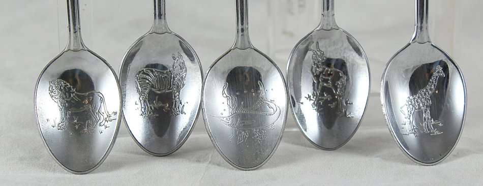 Souvenir Spoons - Set of 5 - Beautiful! - Bid Now!!!