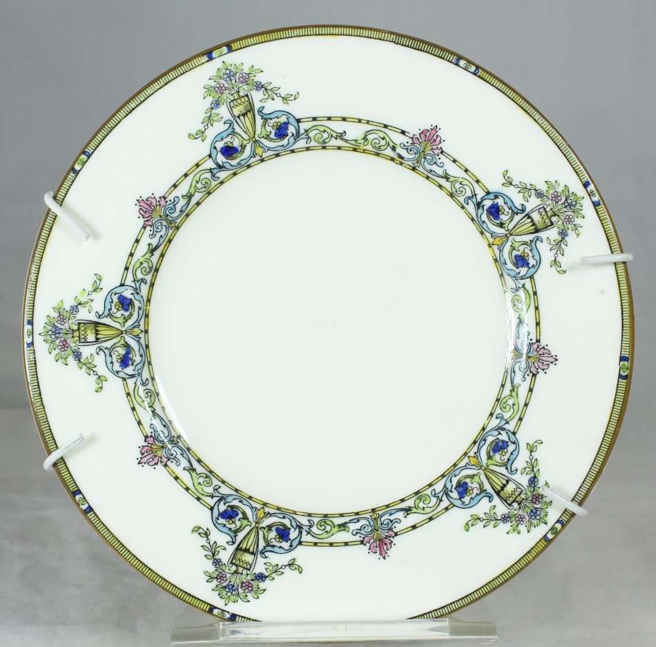 Royal Worchester - Doncaster - Display Plate - Stunning! - Bid Now!!!