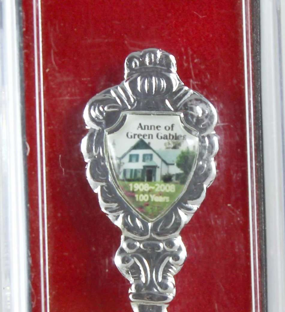 Souvenir spoon - Green gables house