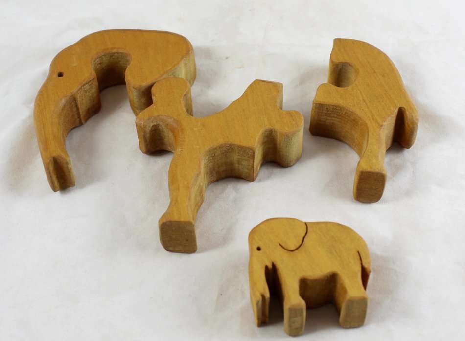 Wooden Puzzle - Elephant - Beautiful! - Bid Now!!!