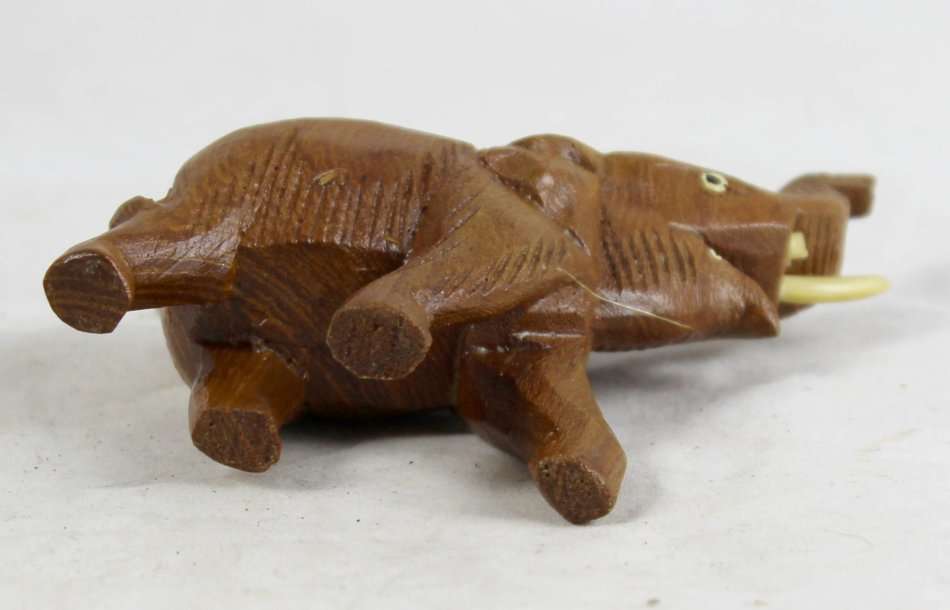 Carved Wooden - Elephant - Beautiful! - Bid Now!!!