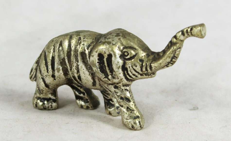 Silver Coloured - Metal Elephant - Beautiful! - Bid Now!!!