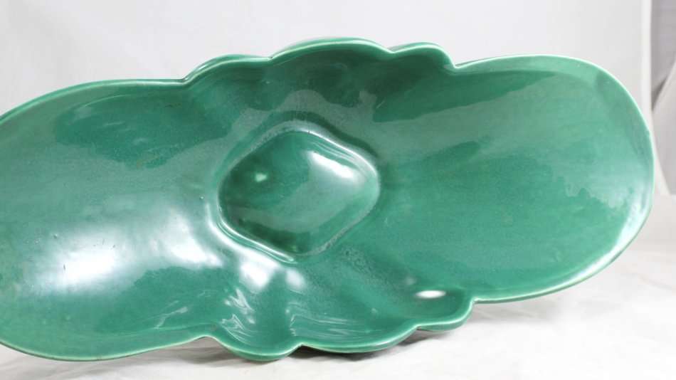 Lucia Ware - Large Green Fruit Bowl - Gorgeous! - Bid Now!!!