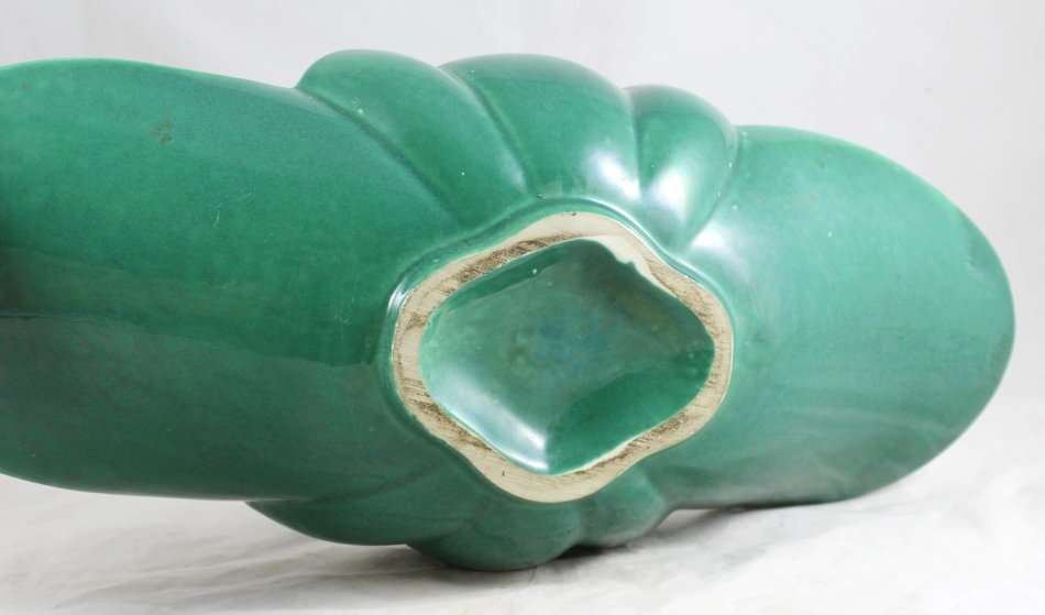 Lucia Ware - Large Green Fruit Bowl - Gorgeous! - Bid Now!!!