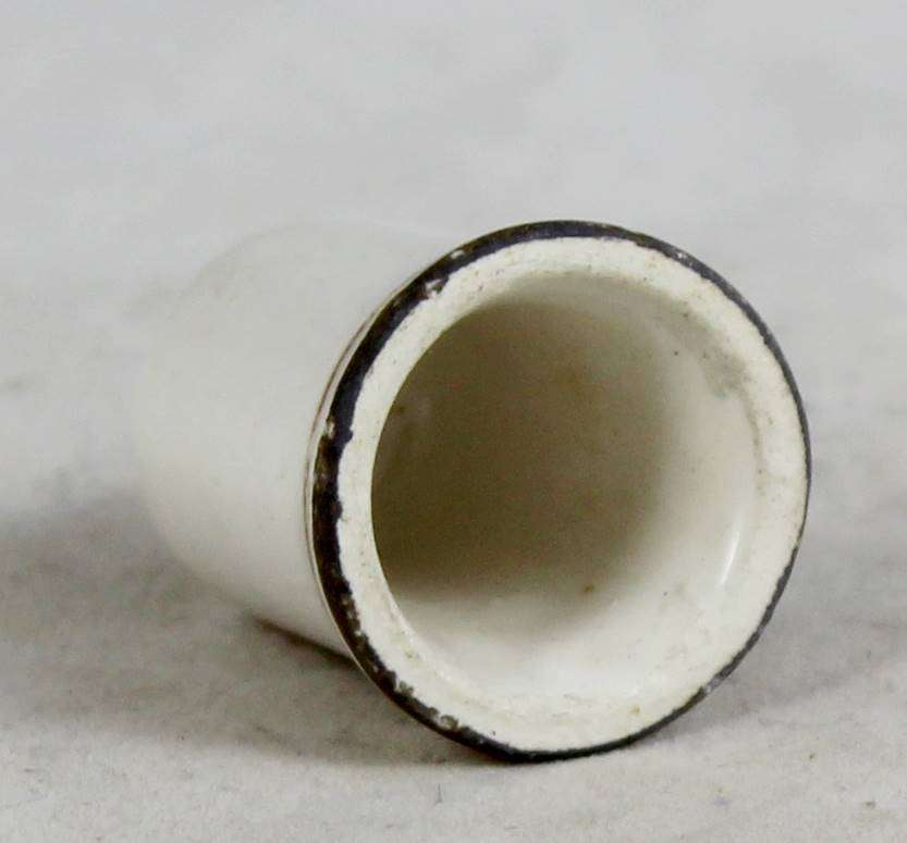 Thimble - Flower Motif - Beautiful! - Bid Now!!!