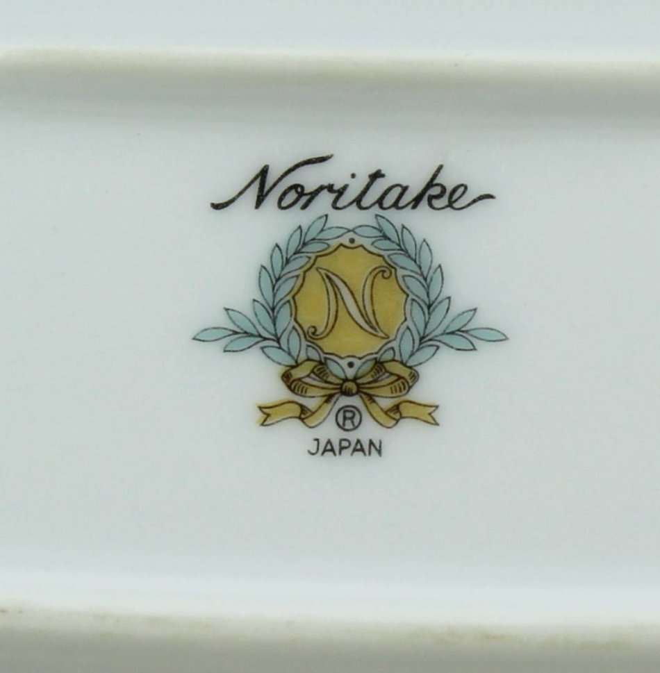 Noritake - Butter Dish - Gorgeous! - Bid now!!