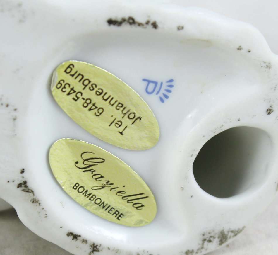 Graziella - Baby In The Bath - Porcelain Mark - Beautiful! - Bid Now!!!