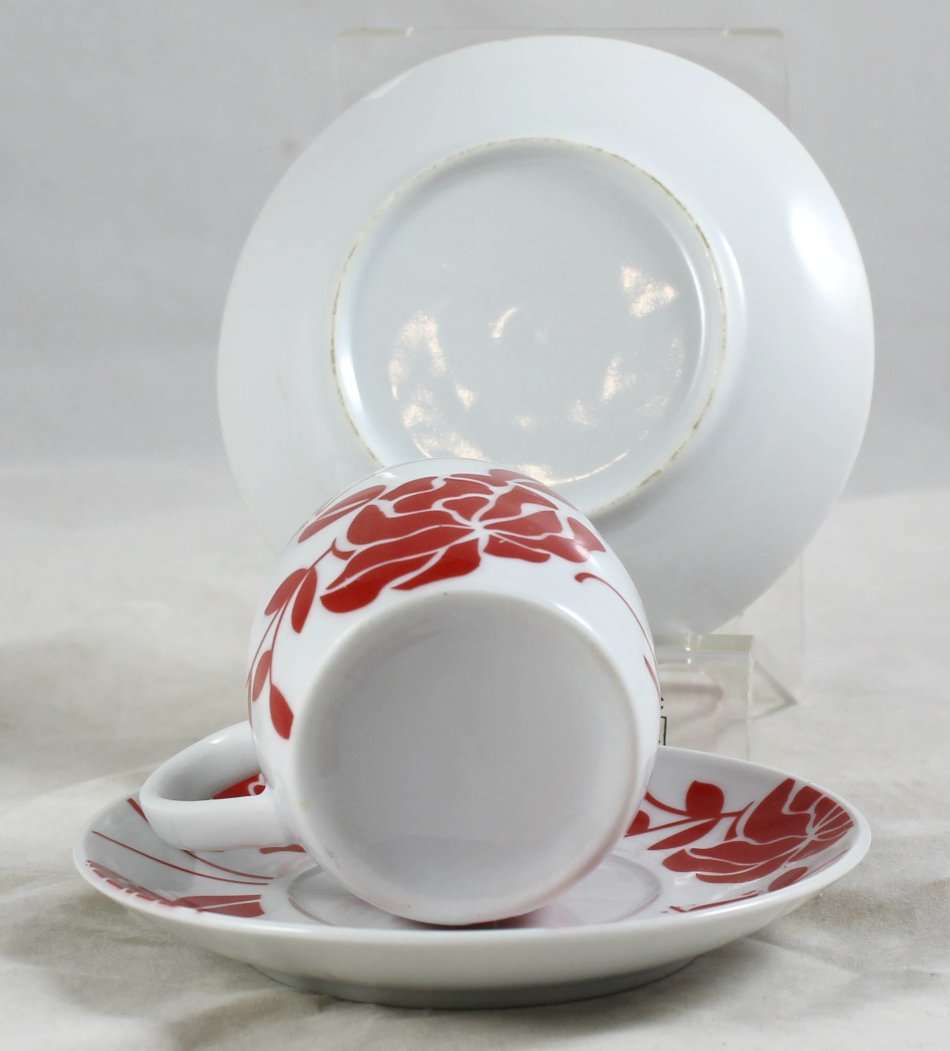 Red & White - Demitasse Duo - Extra Saucer - Beautiful! - Bid Now!!