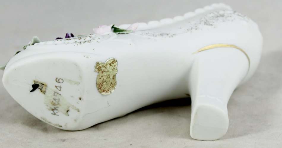 Balboa - High Heel Shoe - Embossed Flowers - Gorgeous! - Bid Now!!