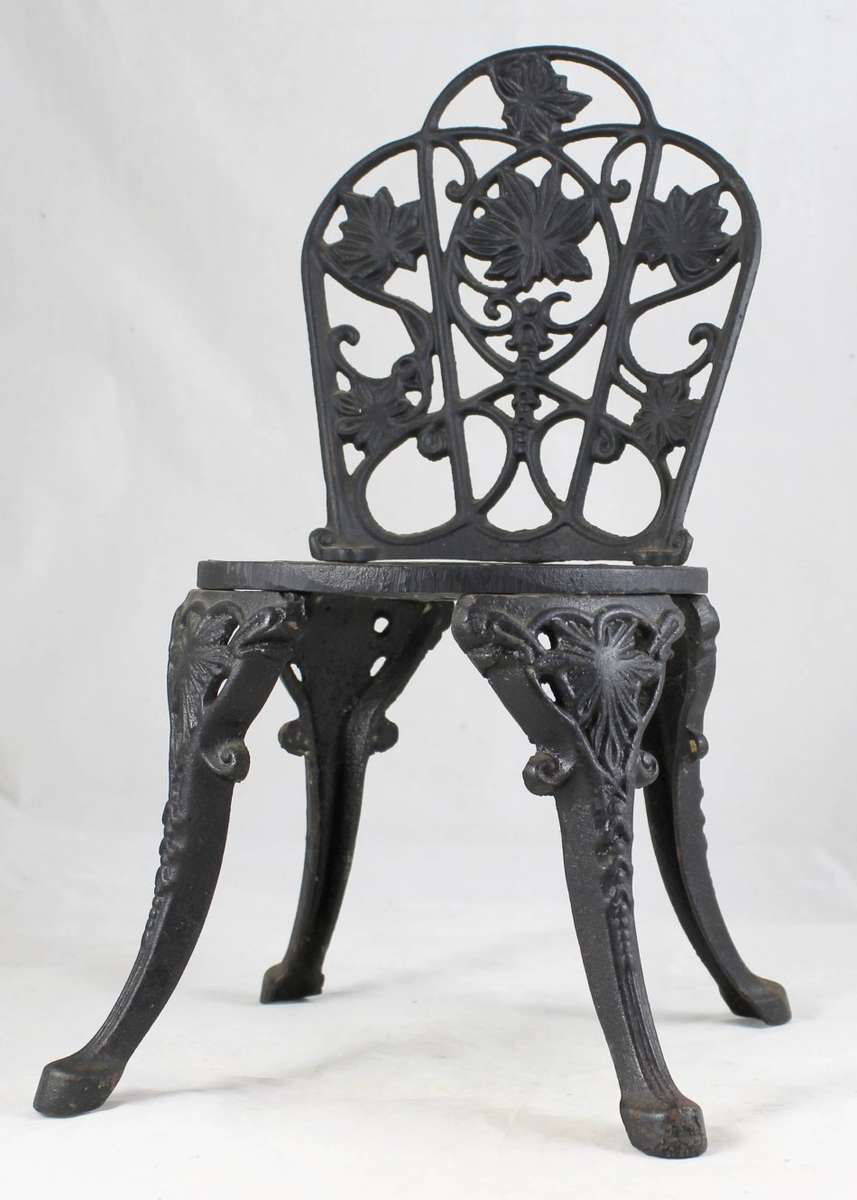 Cast Iron - Doll House Chair - Vintage - Gorgeous! - Bid Now!!