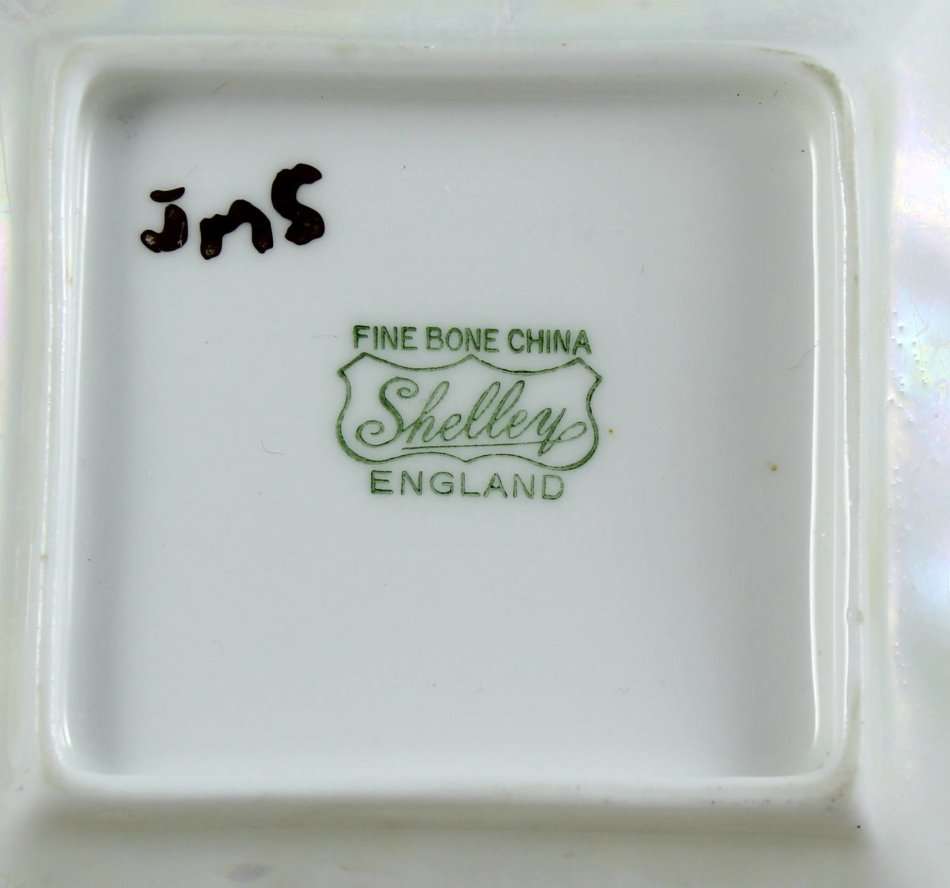 Shelley - Trinket Dish - Beautiful! - Bid Now!!