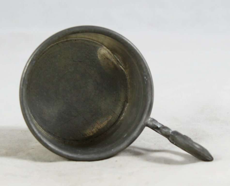 Tin - Measuring Cup - Beautiful! - Bid Now!!