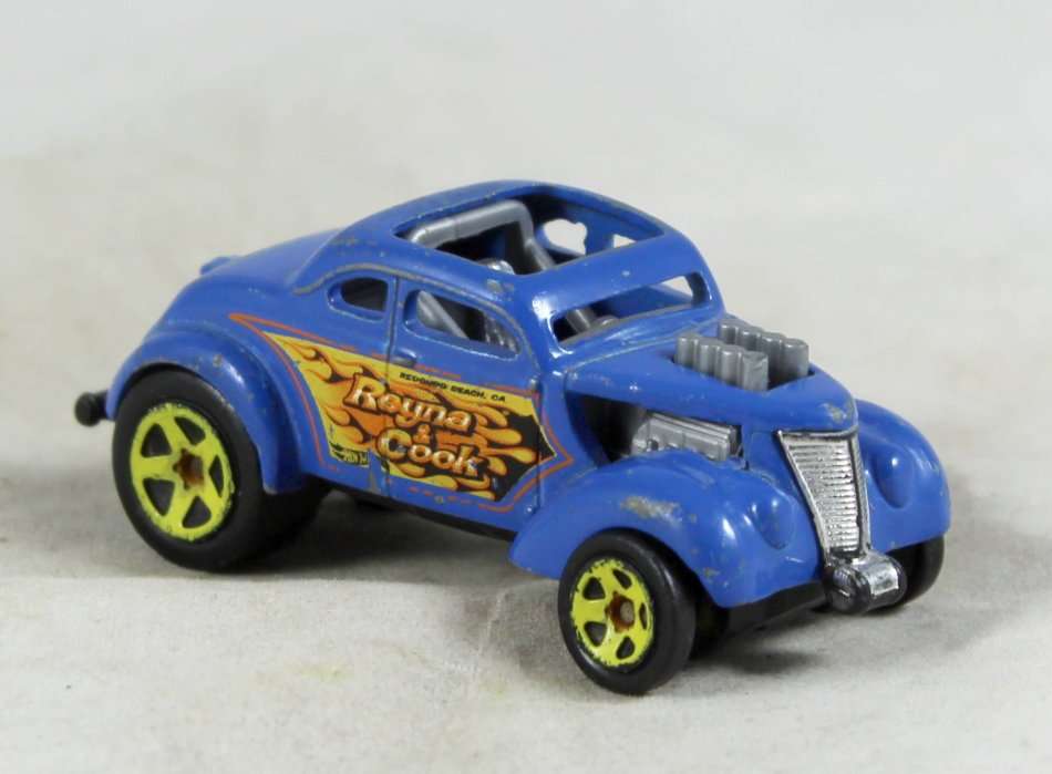 Hotwheels - Pass'n Gasser - Bid now!!