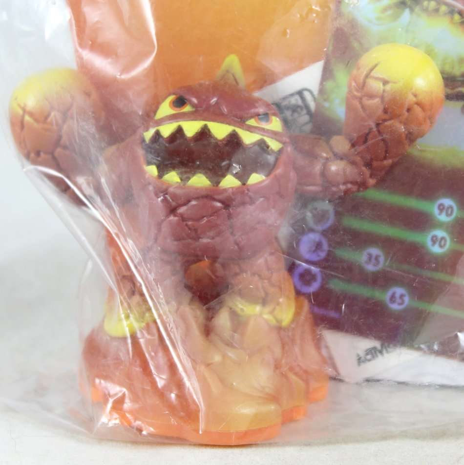 Skylanders Giants - Eruptor - New in pack! - Bid now!!