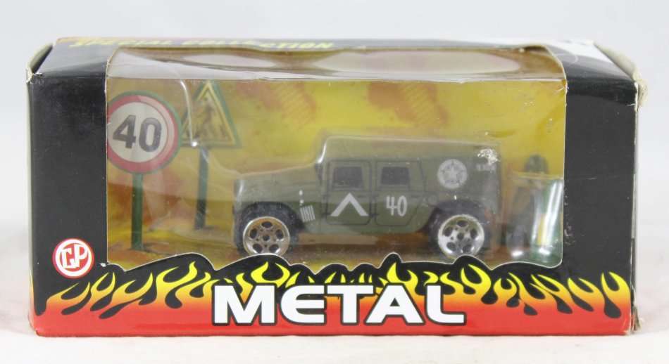 Speed Collection - Hummer + Road Signs - Bid now!!