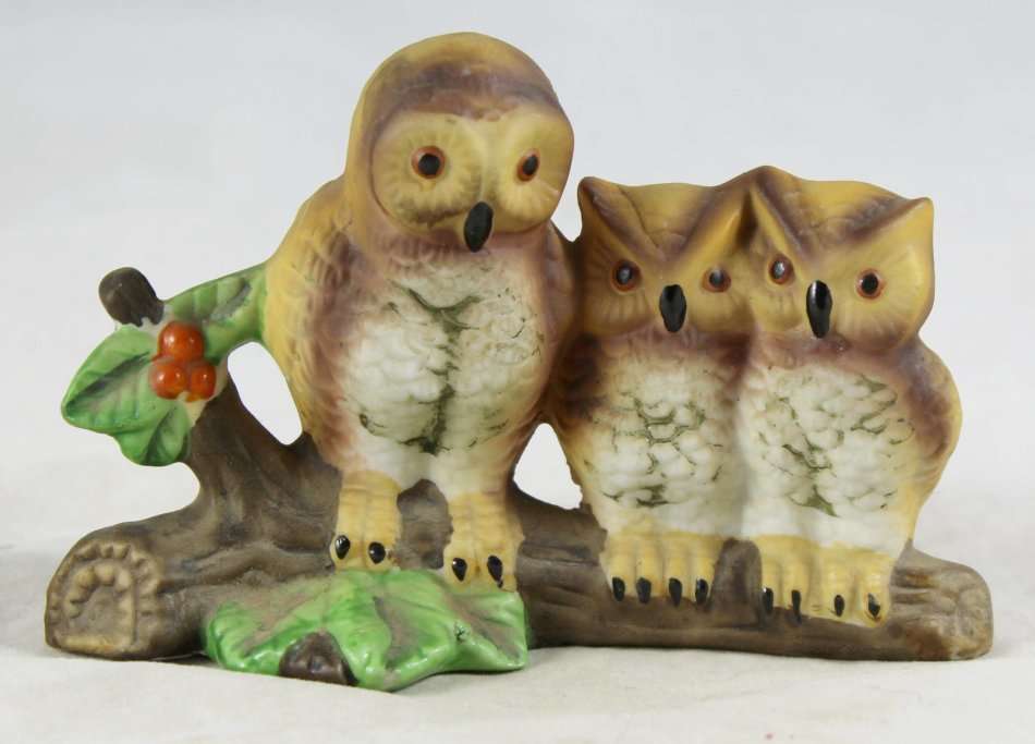 Owl Family - Gorgeous! - Bid Now!!!
