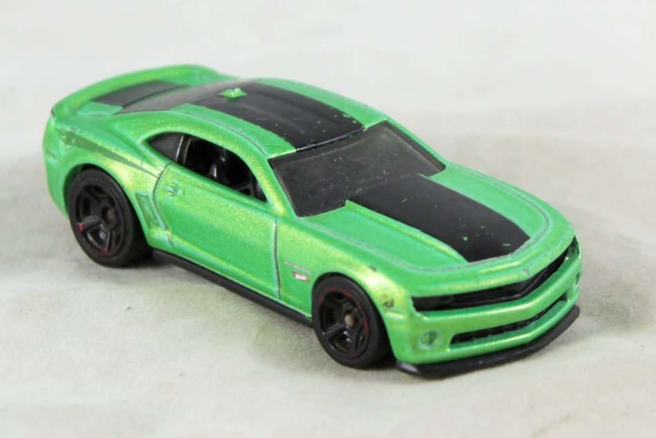 Hotwheels - Camaro - Green  - Bid now!!