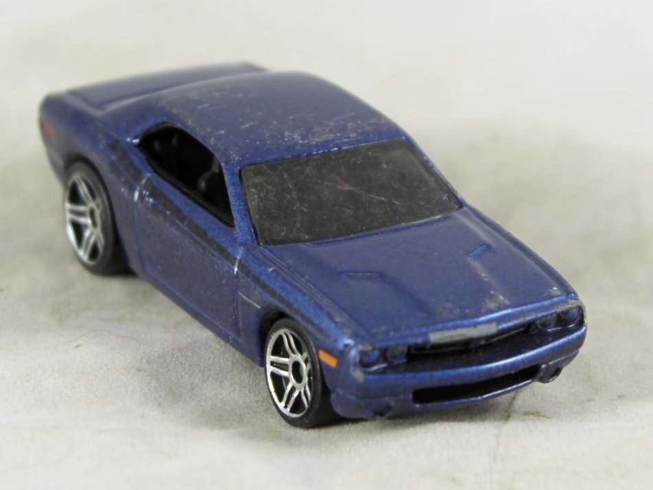 Hotwheels - Dodge Challenger Concept - Bid now!!