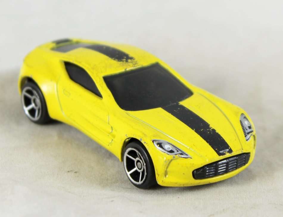 Hotwheels - Aston Martin One 77 - Bid now!!