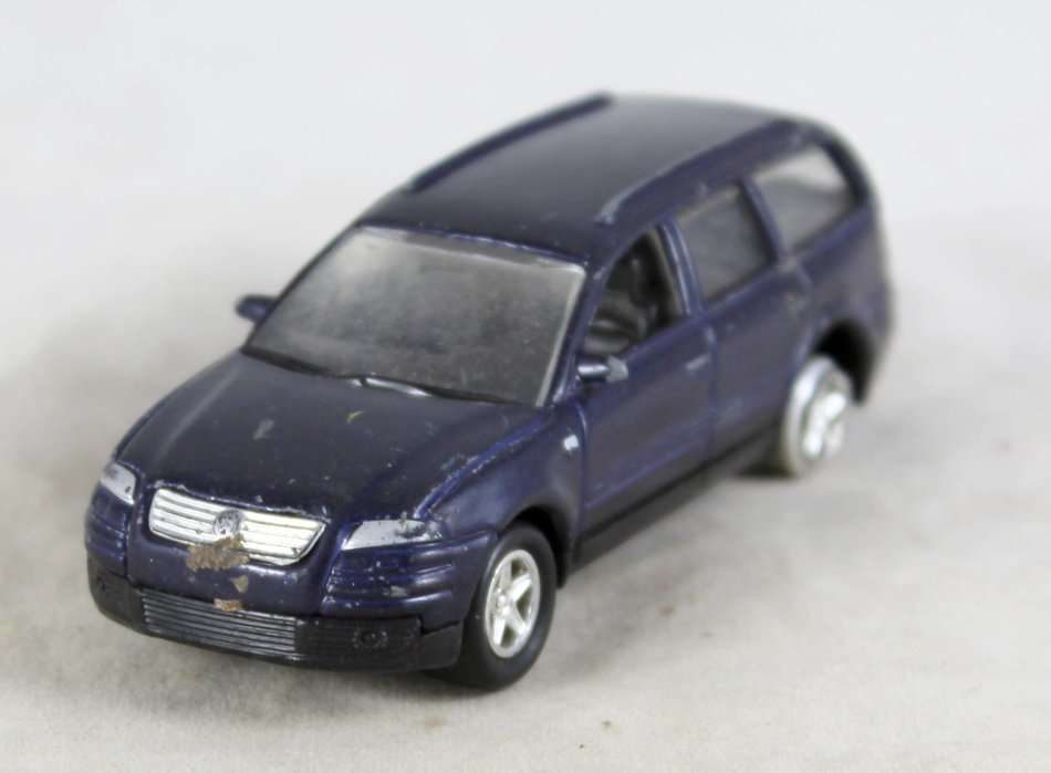 Welly - VW 2001 Passat Variant - Bid now!!