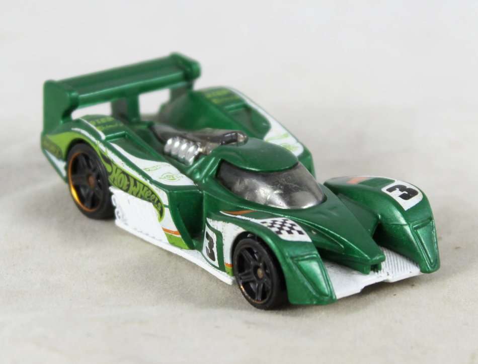 Hotwheels - 24 Ours - Green - Bid now!!