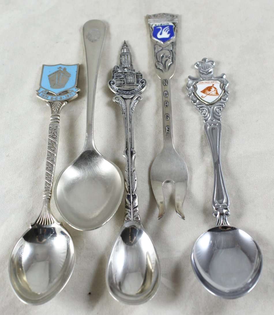 Collectors spoons - set of five
