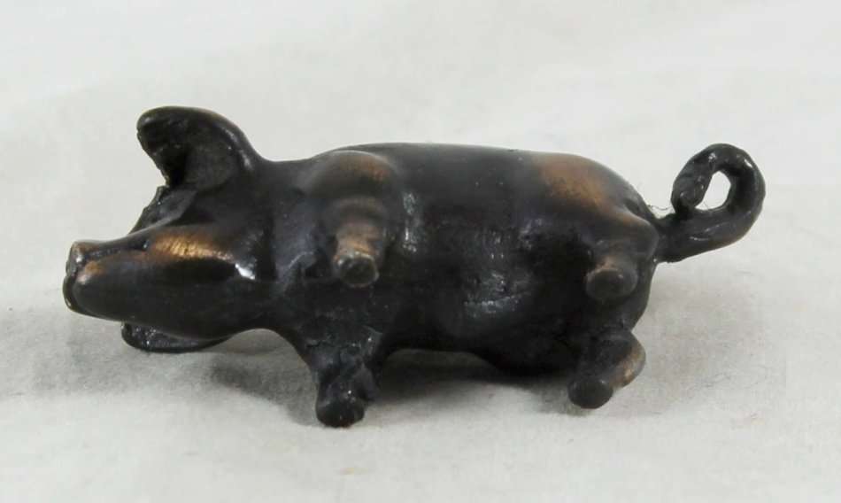 Solid Molded - Copper Coloured Pig - Gorgeous! - Bid Now!!!