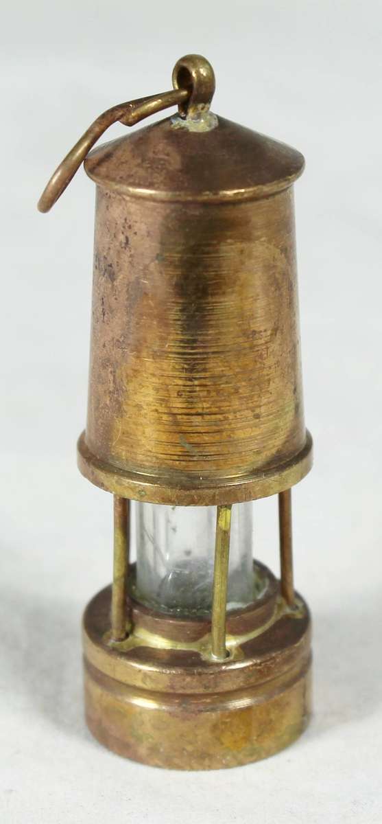 Miniature Brass - Storm Lamp - Gorgeous! - Bid Now!!!