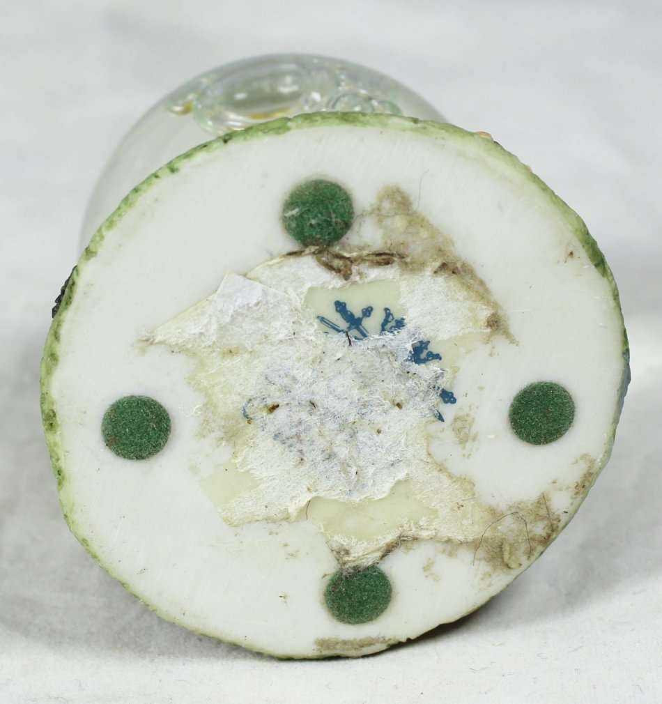 Small Squirrel Snow Globe - Gorgeous! - Bid Now!!!