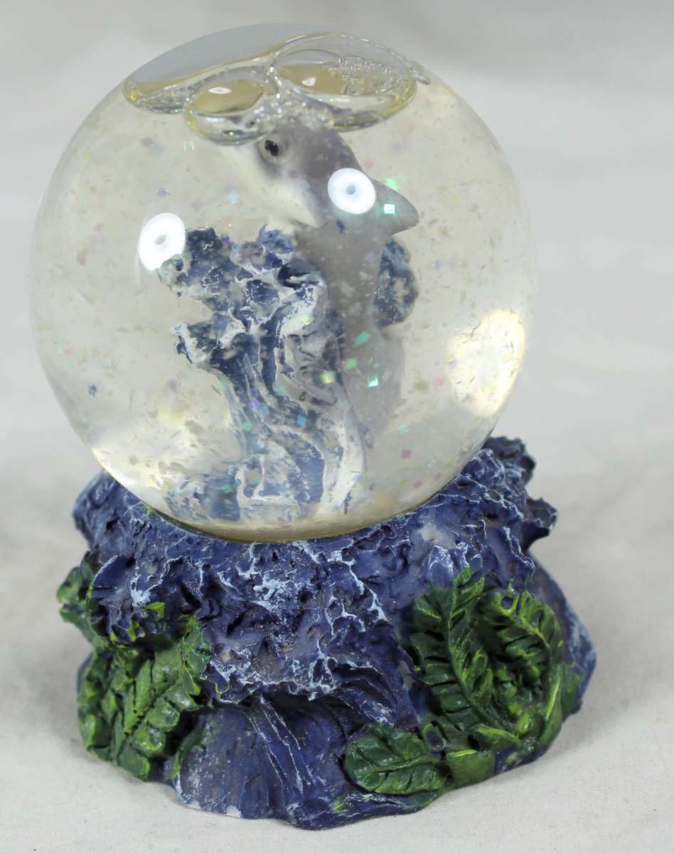 Small Dolphin Snow Globe - Gorgeous! - Bid Now!!!