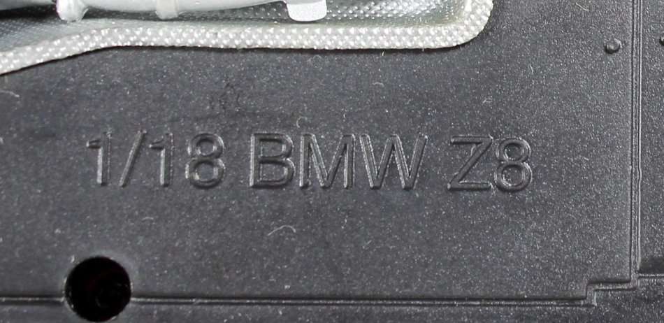 Kyosho - BMW Z8 - 1:18 Scale Model - Bid Now!!