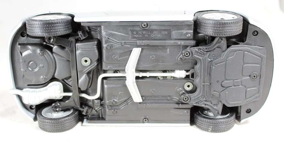 Revell - Audi TT - 1:18 Scale Model - Bid Now!!