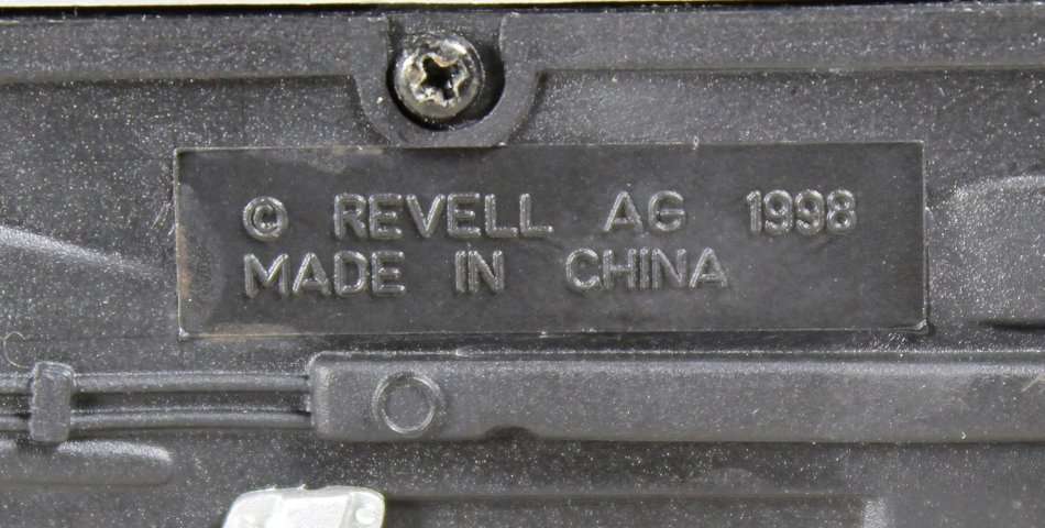 Revell - Audi TT - 1:18 Scale Model - Bid Now!!