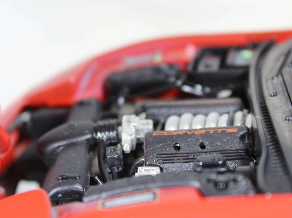 Burago - 1997 Chevrolet Corvette Convertible - 1:18 Scale Model - Bid Now!!