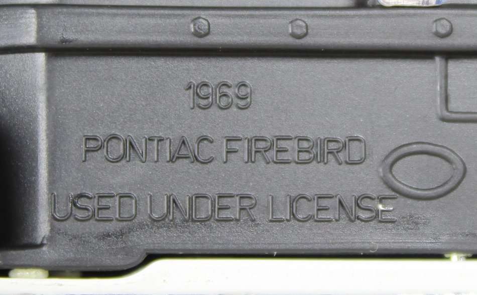 Road Signature - 1969 Pontiac Firebird - 1:18 Scale Model - Bid Now!!