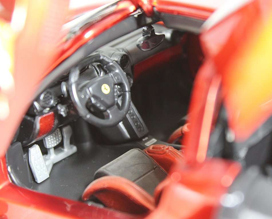 Hotwheels - Enzo Ferrari - 1:18 Scale Model - Bid Now!!