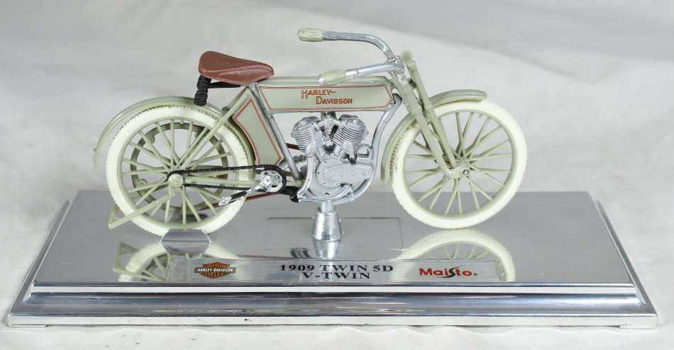 Maisto - Harley Davidson - 1909 Twin 5D V-Twin - 1:18 Scale Model - Bid Now!!