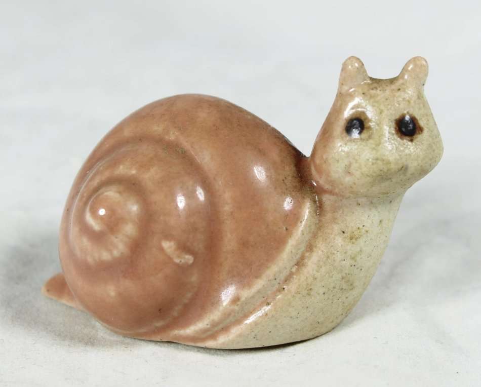 Miniature Snail - Beautiful! - Bid Now!!!
