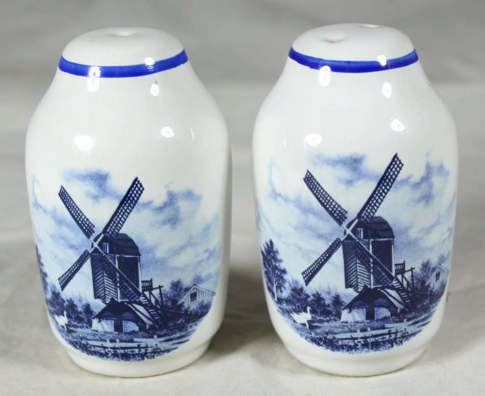 Character Salt & Pepper Set - Blue & White Windmill Motif - Beautiful! - Bid Now!!!