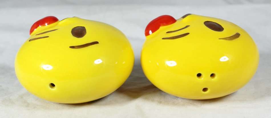 Character Salt & Pepper Set - Emojis - Beautiful! - Bid Now!!!