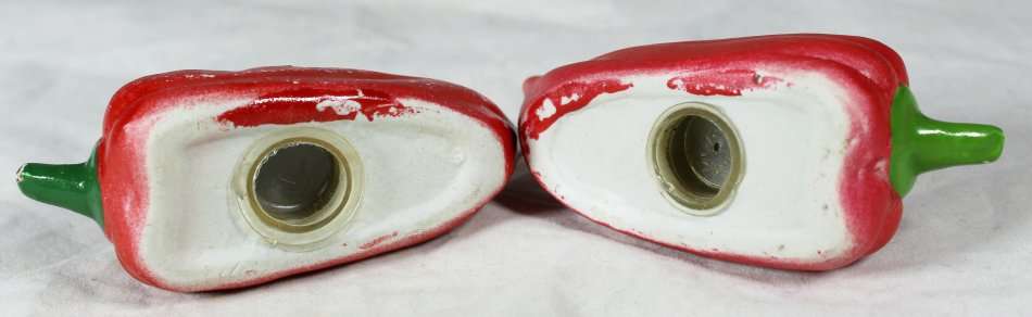 Character Salt & Pepper Set - Red Chilly - Beautiful! - Bid Now!!!