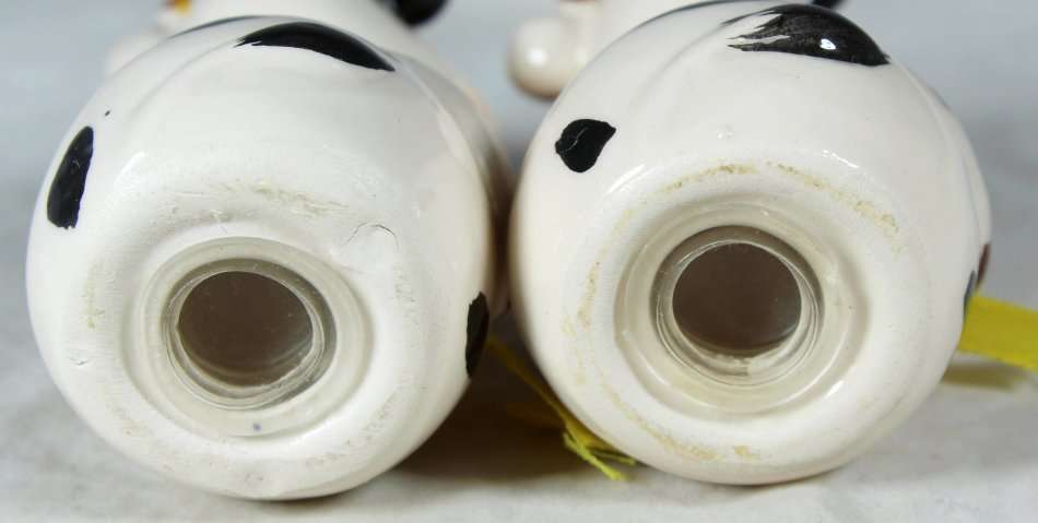 Character Salt & Pepper Set - Smiling Cows - Beautiful! - Bid Now!!!