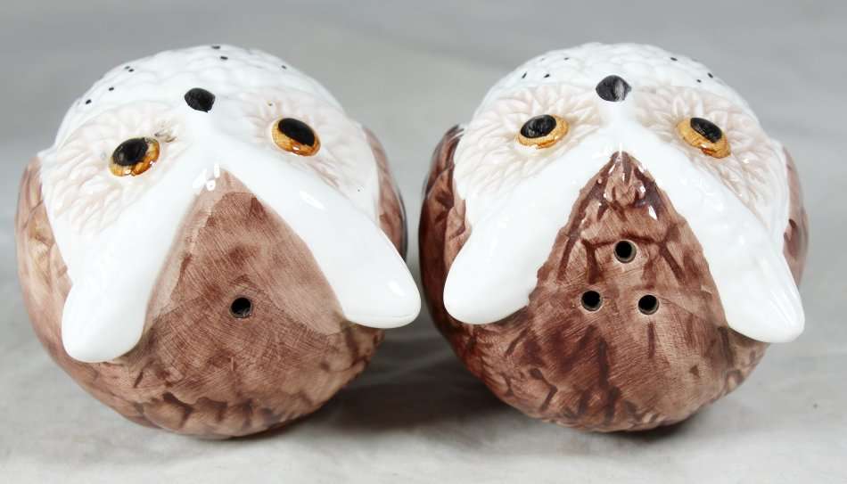 Character Salt & Pepper Set - Large Owls - Beautiful! - Bid Now!!!
