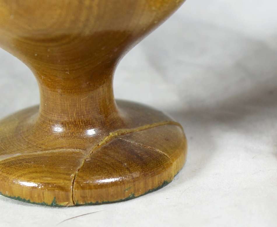 Character Salt & Pepper Set - Polished Wooden Set - Beautiful! - Bid Now!!!