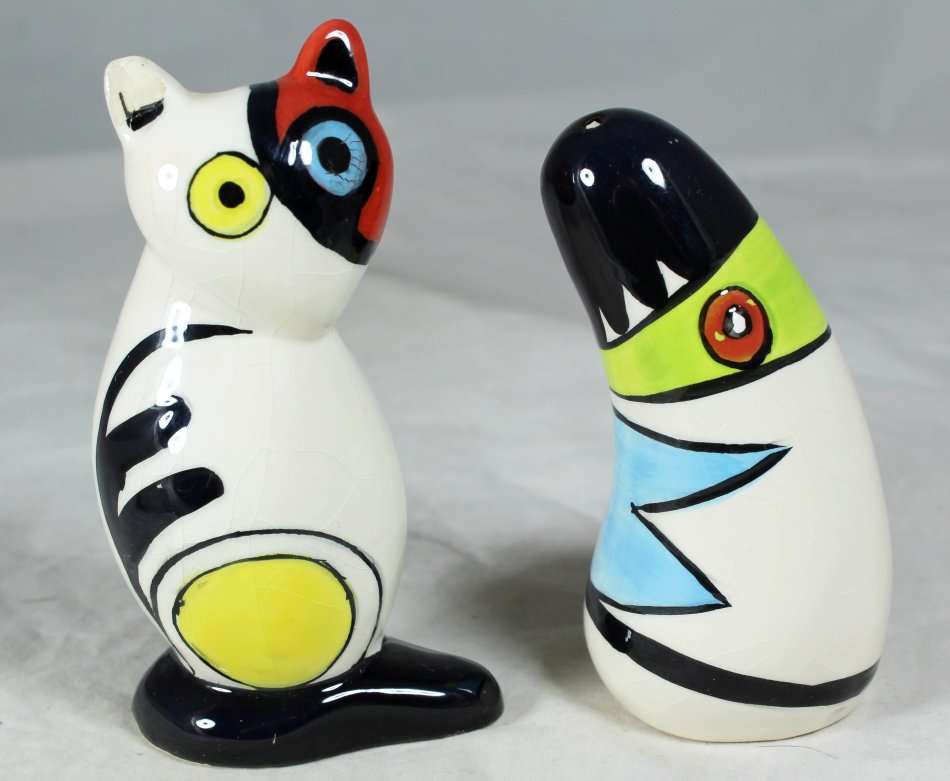 Character Salt & Pepper Set - Funky Animals - Beautiful! - Bid Now!!!