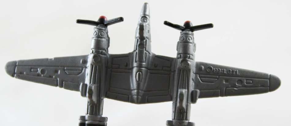 Micro Machines - Airforce - P-38 Lightning - LGTI 1994 - Bid Now!!