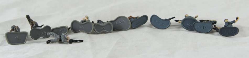 Micro Machines - Infantry - Group of 12 Men - Bid Now!!