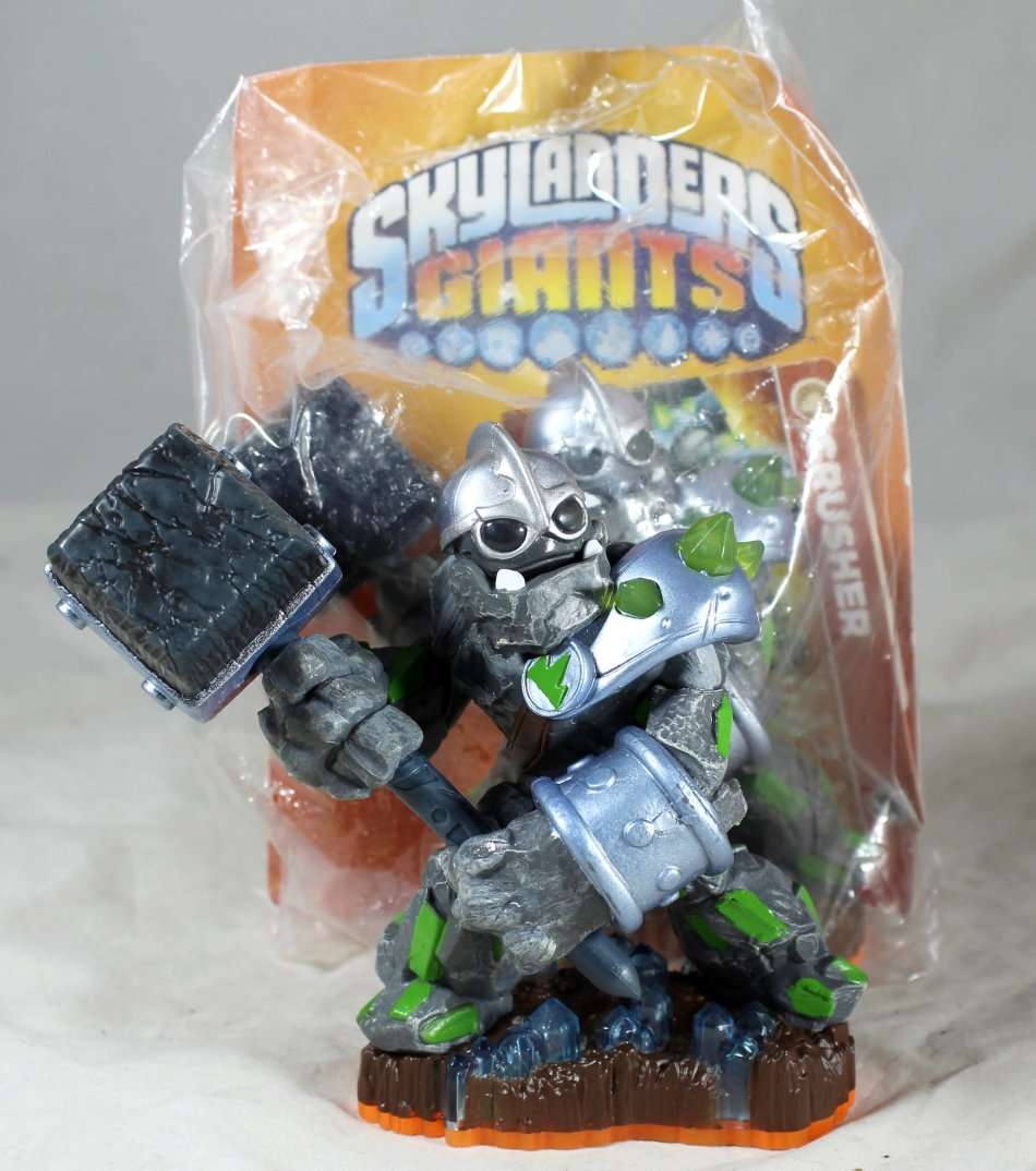 Skylanders - Collection 1 - 10 figures, new in pack! - Massive bargain! Bid now!!