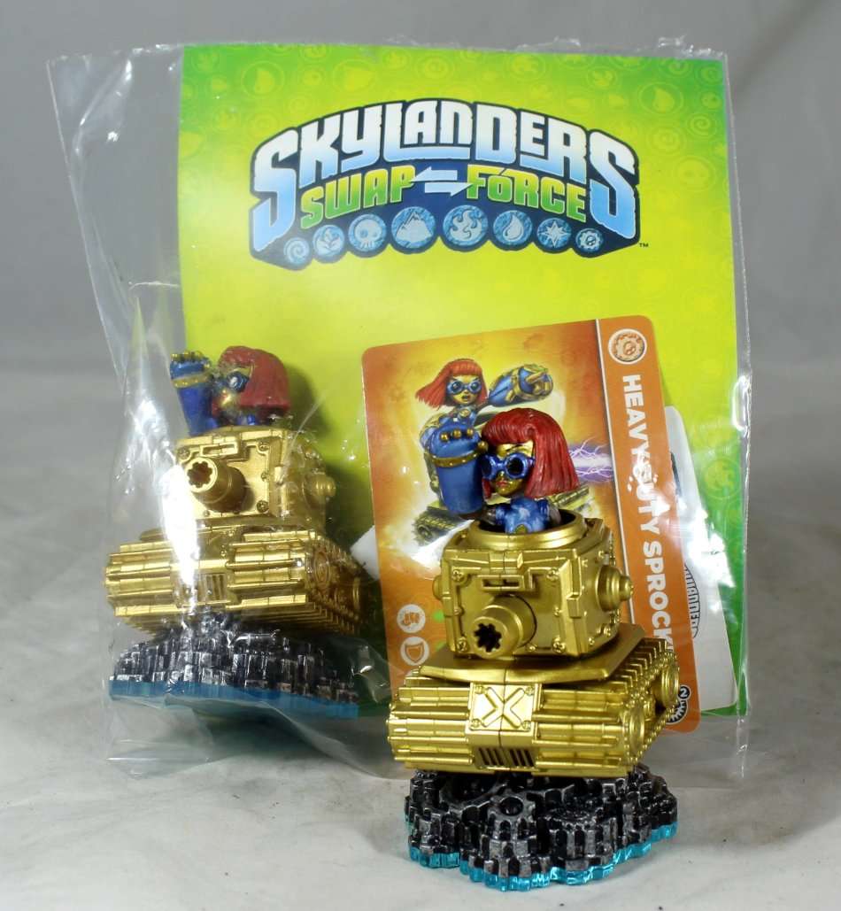 Skylanders - Collection 1 - 10 figures, new in pack! - Massive bargain! Bid now!!